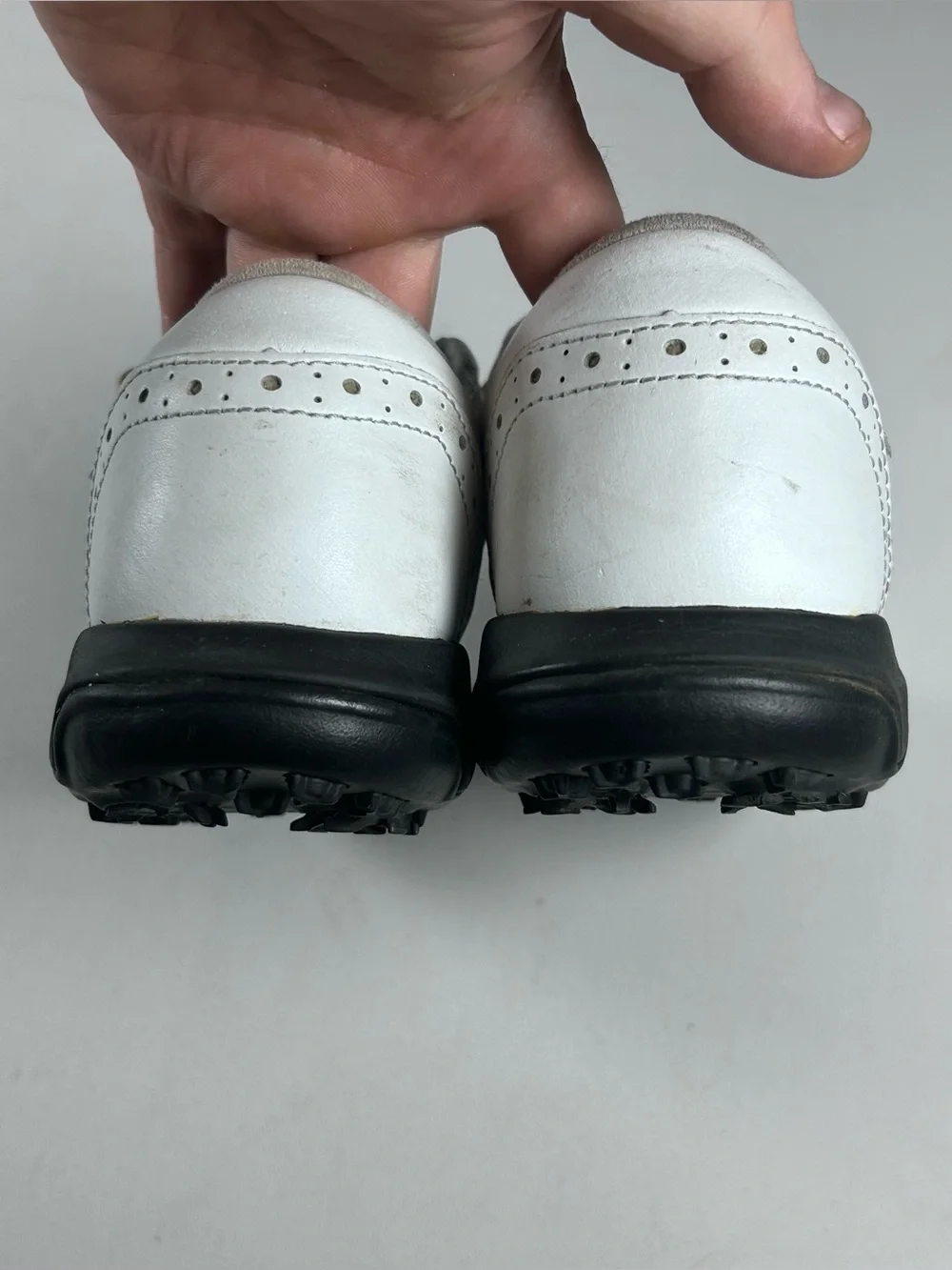 Oakley Mens Sz 8.5 Golf Shoes Black White Leather Wingtip Saddle Spiked Distress